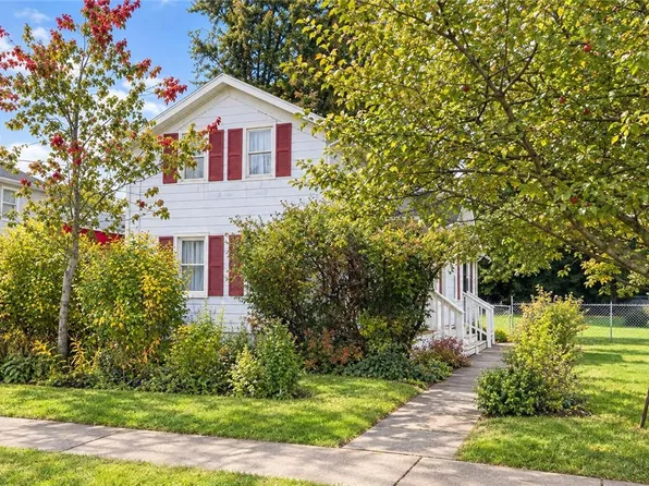 48 Rumsey St, Seneca Falls, NY 13148