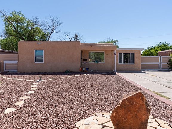 2nd image of 2116 Alvarado Dr NE