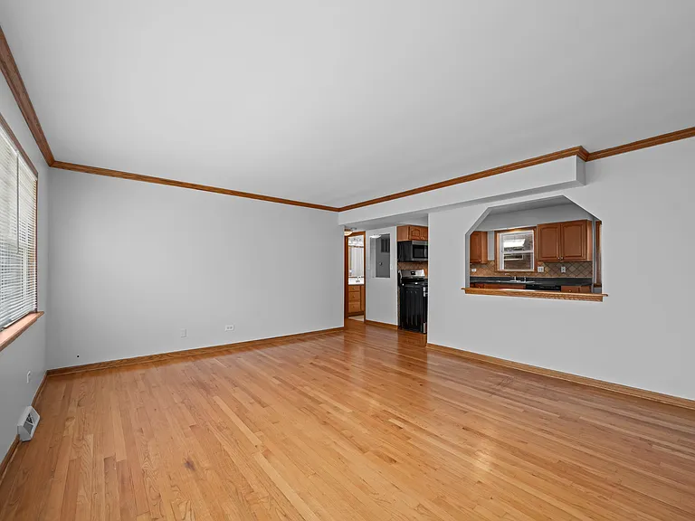 8610 W Summerdale Ave #2S — Photo 4