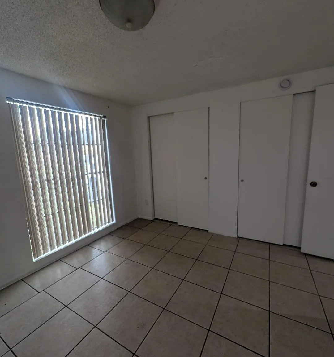 2 bed, 900 sqft, $1,850 — Photo 3