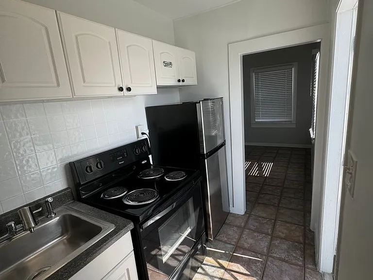 4246&4300 Seagrape Dr #4249-4301 — Photo 7