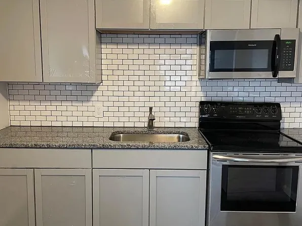 1051 Columbia Ave, Fairborn, OH 45324