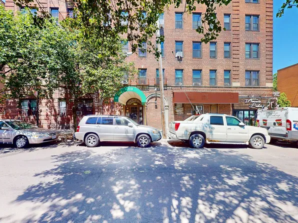 3006 29th St APT 6F, Long Island City, NY 11102