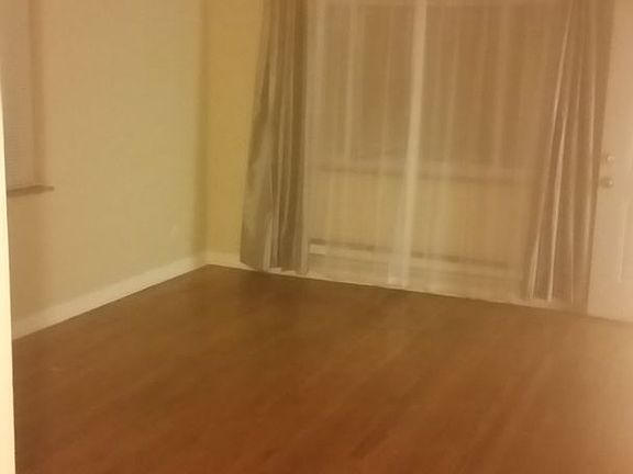 5th image of 6211 Kennedy Ave APT 2