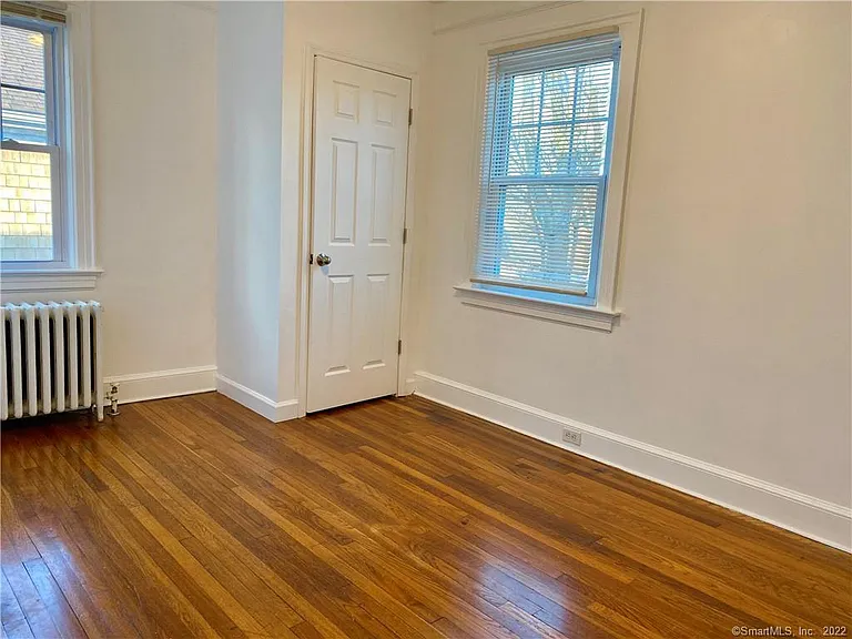 43 Mohegan Ave #2 — Photo 12