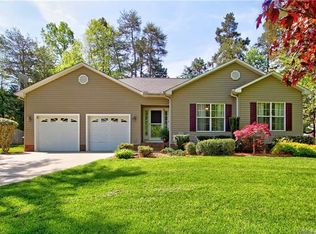 139 Meadowfall Ln, Troutman, NC 28166