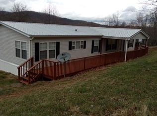 1663 Davis Valley Rd, Rural Retreat, VA 24368