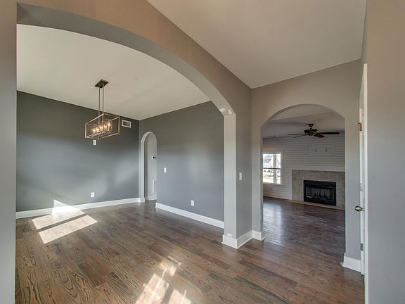 2nd image of 5010 Fort McHenry Ct