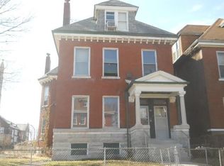 3200 University St, Saint Louis, MO 63107