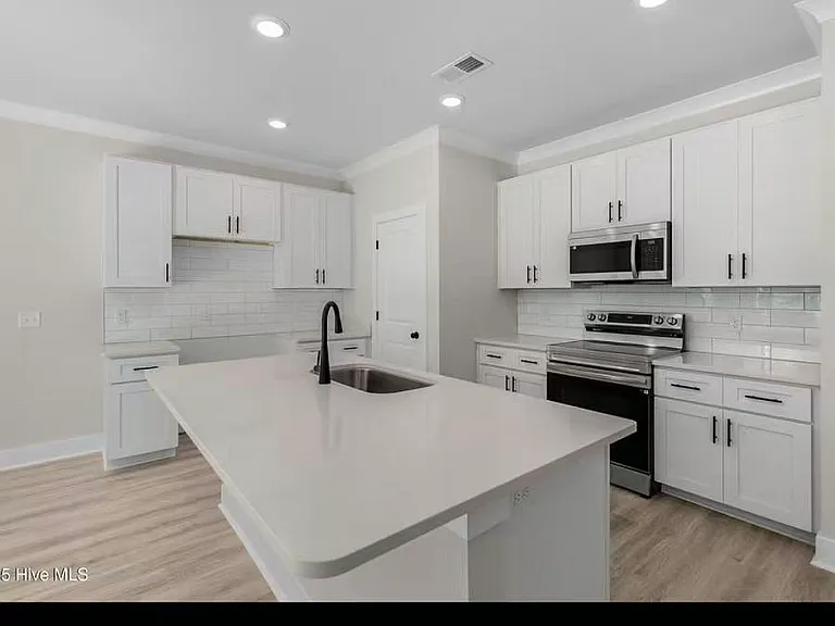 210 Triton Ln — Photo 4