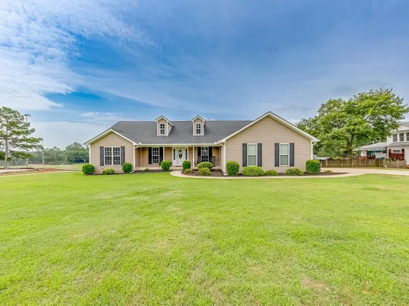 314 Shankle Hts, Commerce, GA 30529