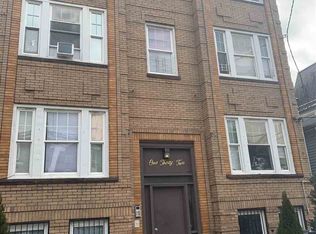 132 Arlington Ave APT 3R, Jersey City, NJ 07305