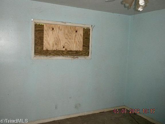 5th image of 1802 Vermont St