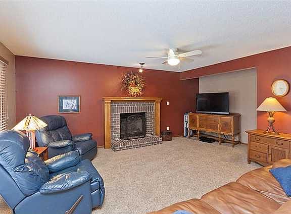 4th image of 7028 Oakwood Dr
