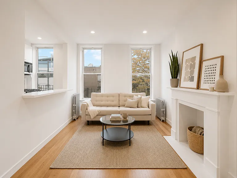 272 Smith St #4R — Photo 2