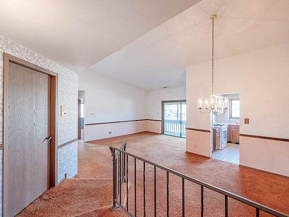 2nd image of 5965 Lakeside Pl APT 304C