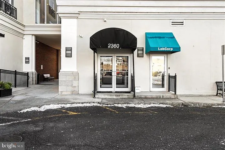 2360 Route 33 #201