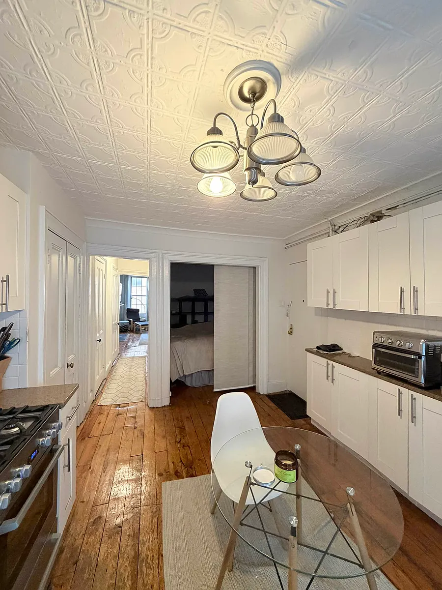 Building Photo - 80 Amity St #3