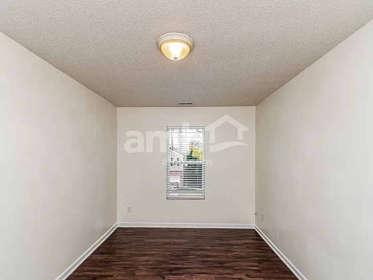 1212 Whitman Dr — Photo 14