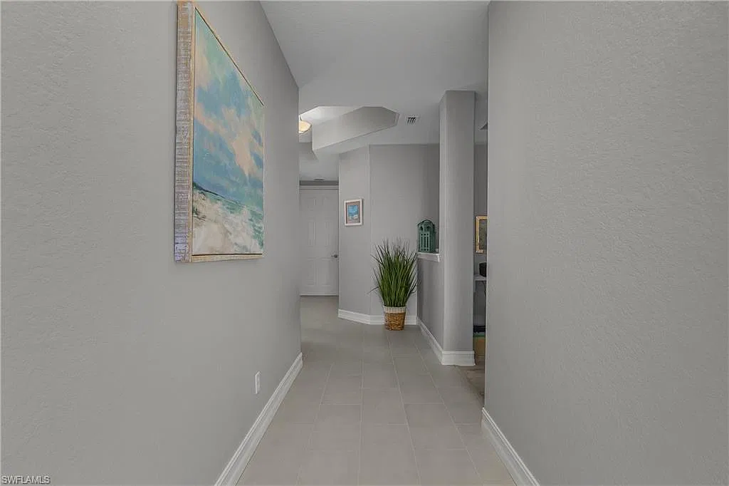 2 bed, 2.0 bath, 2160 sqft, $10,000 — Photo 4
