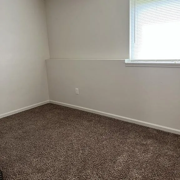 521 Minnesota St — Photo 3