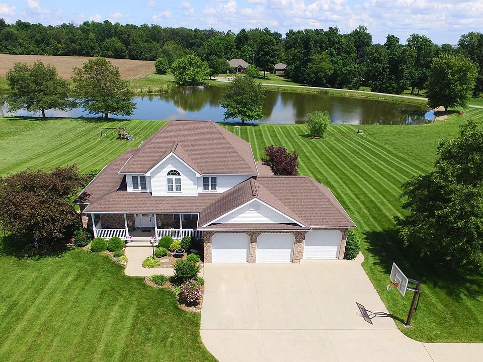 1st image of 300 N Eagle Dr