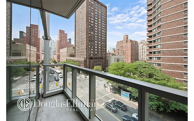 Rented by Douglas Elliman | media 14