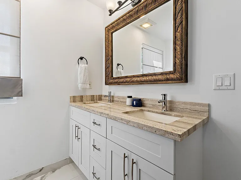 423 Avenida Alegre — Photo 19