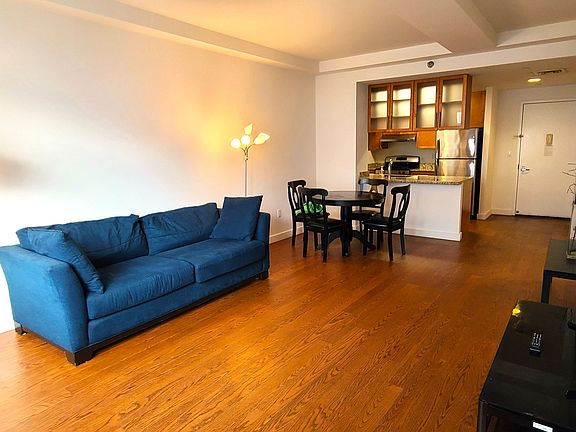 4th image of 4022 College Point Blvd #C