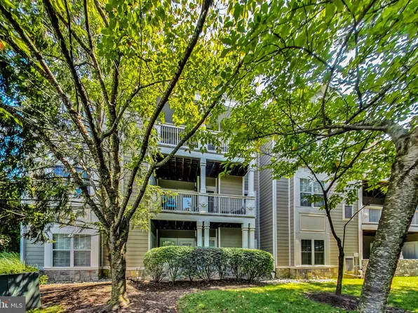 1700 Lake Shore Crest Dr Suite 25, Reston, VA 20190