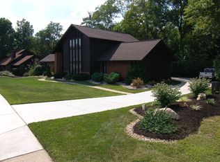 1593 Knollstone Dr, Saint Louis, MO 63135