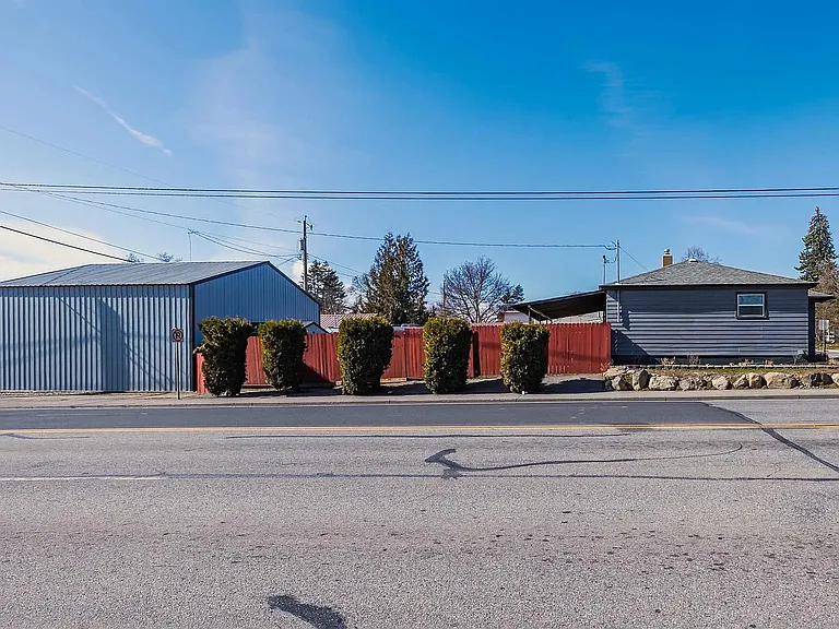 1308 E Indiana Ave — Photo 5