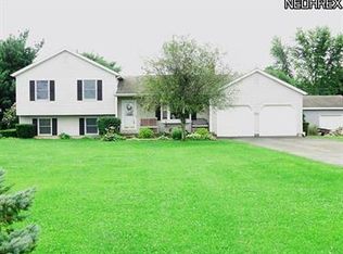 8690 Willow Rd, Burbank, OH 44214