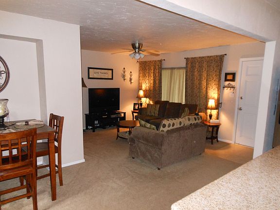 3rd image of 2205 Downing St