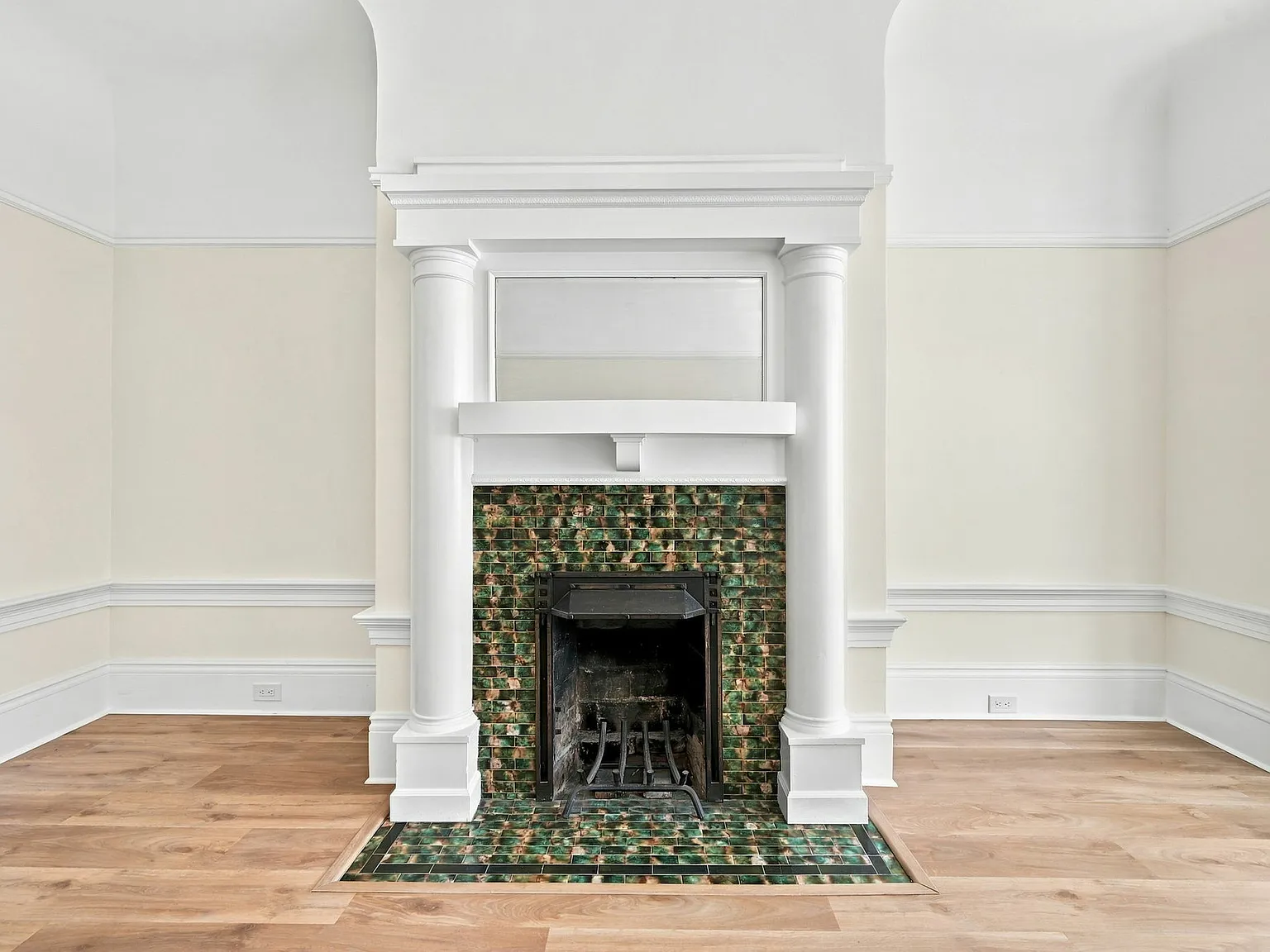 Elegant, Large Polk & Union Flat 3bd 2ba + Garage Parking — Photo 4