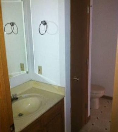 5th image of 2112 Bridgewater Cir #A