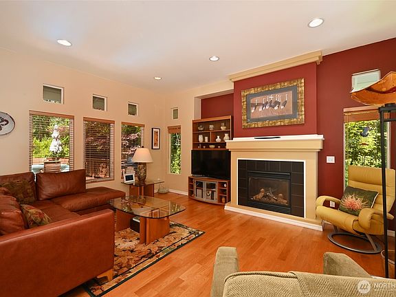 2nd image of 23511 NE Twinberry Way