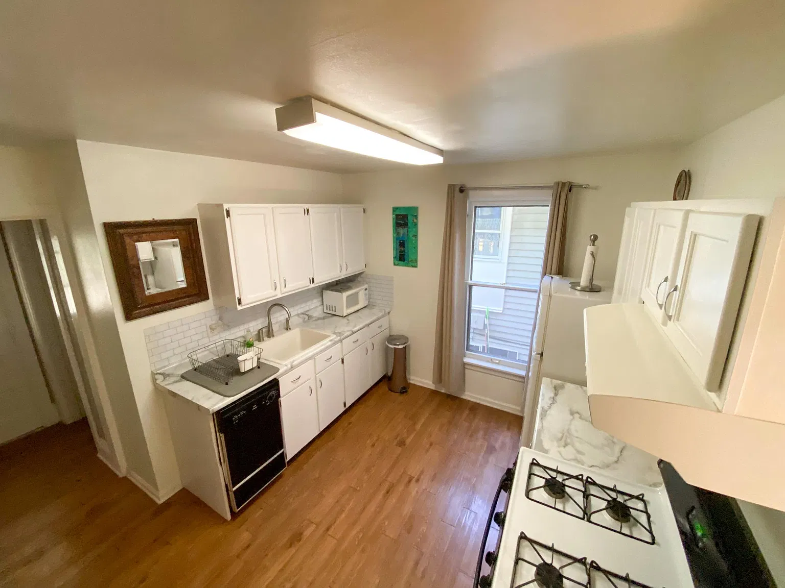 1314 E Wilson St — Photo 4
