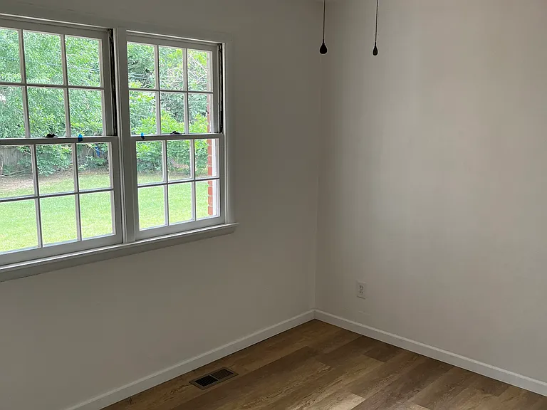 2720 Northampton Pl — Photo 4
