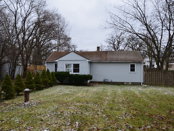 3rd image of 23247 W North Lakewood Ln