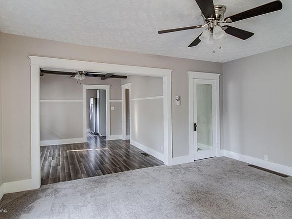 4th image of 113 Winter St