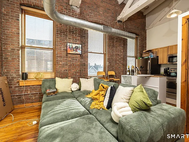 325 Lafayette St #1302 — Photo 1