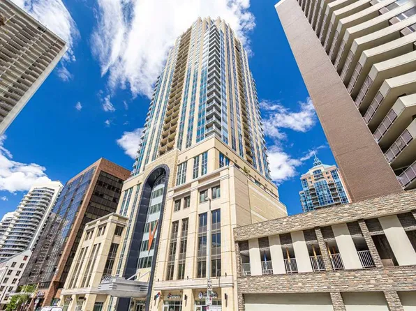 930 S 6th Ave SW #1004, Calgary, AB T2P 1J3