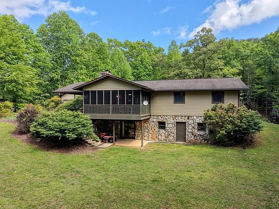 4th image of 847 Deer Hill Rd