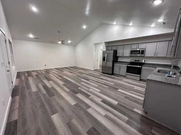 304 McMahan Ave, Sevierville, TN 37862