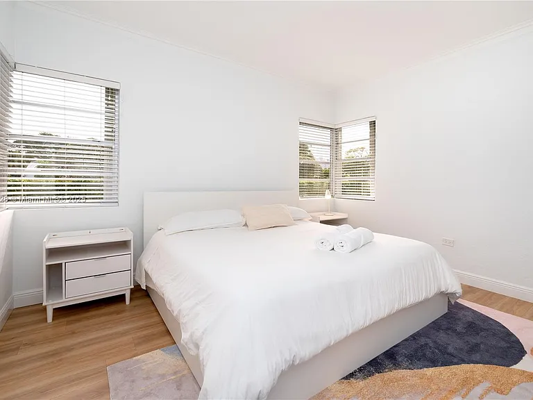 501 SW 24th Rd — Photo 18