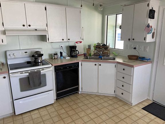 4th image of 2961 Fiddlewood Cir