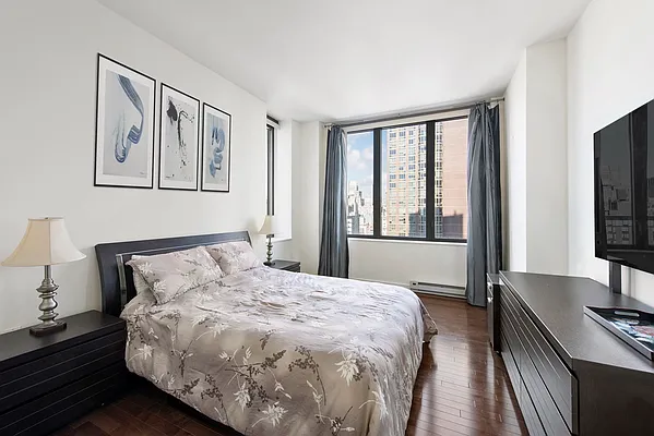 Rented by Compass | media 6