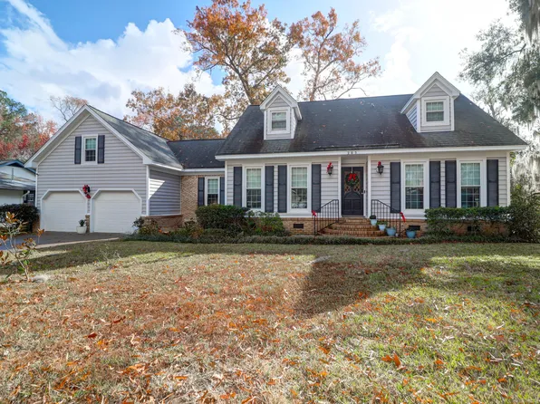 205 Seven Oaks Ln, Summerville, SC 29485
