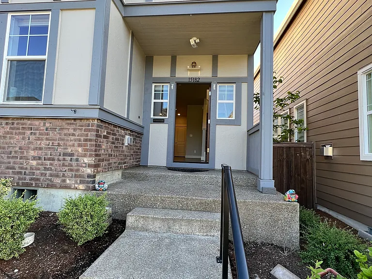 15182 NW Evelyn St — Photo 4